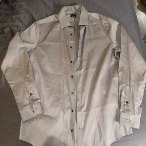 Van Heusen Men's Long Sleeve Button-Up Shirt